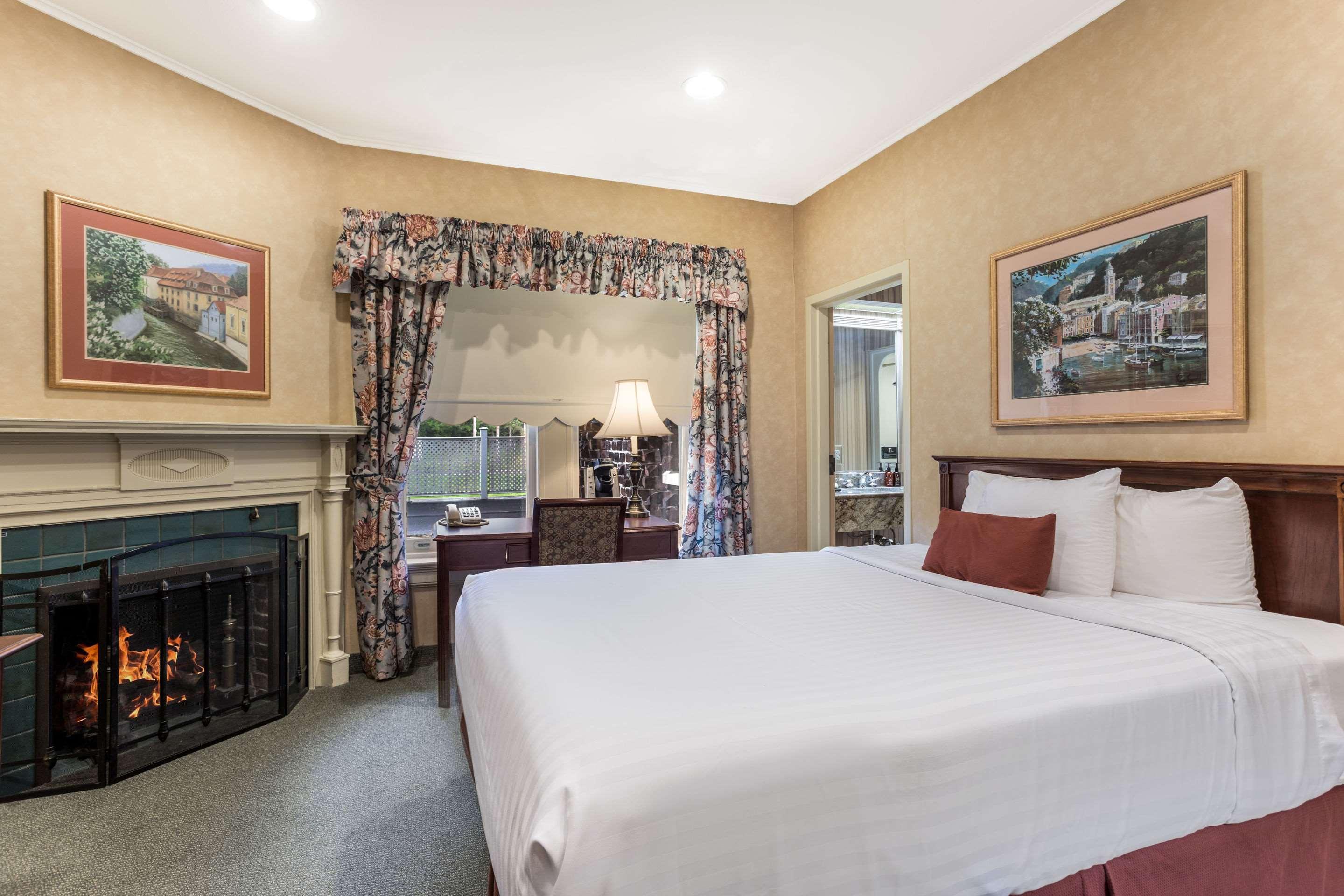 Traditions Hotel & Spa, Ascend Hotel Collection Johnson City Экстерьер фото