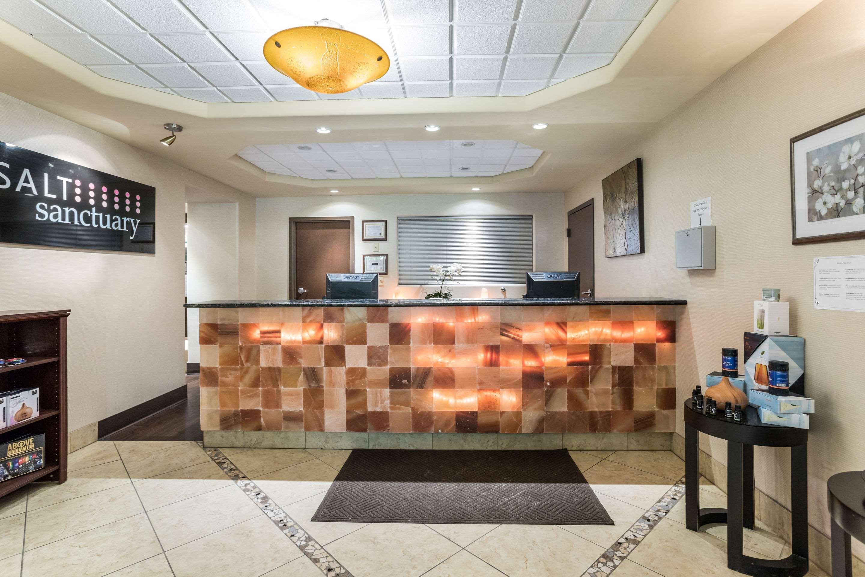 Traditions Hotel & Spa, Ascend Hotel Collection Johnson City Экстерьер фото