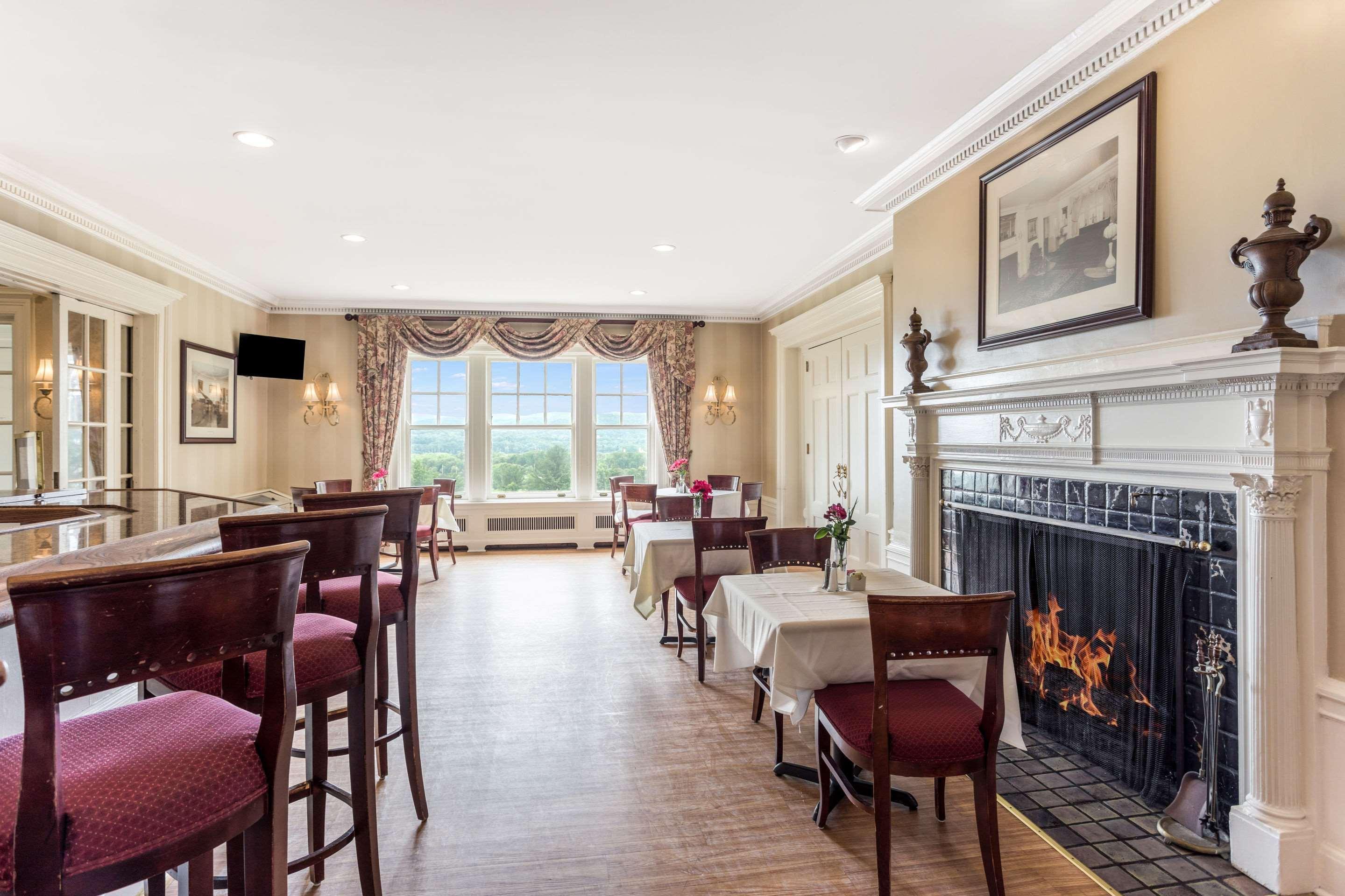Traditions Hotel & Spa, Ascend Hotel Collection Johnson City Экстерьер фото