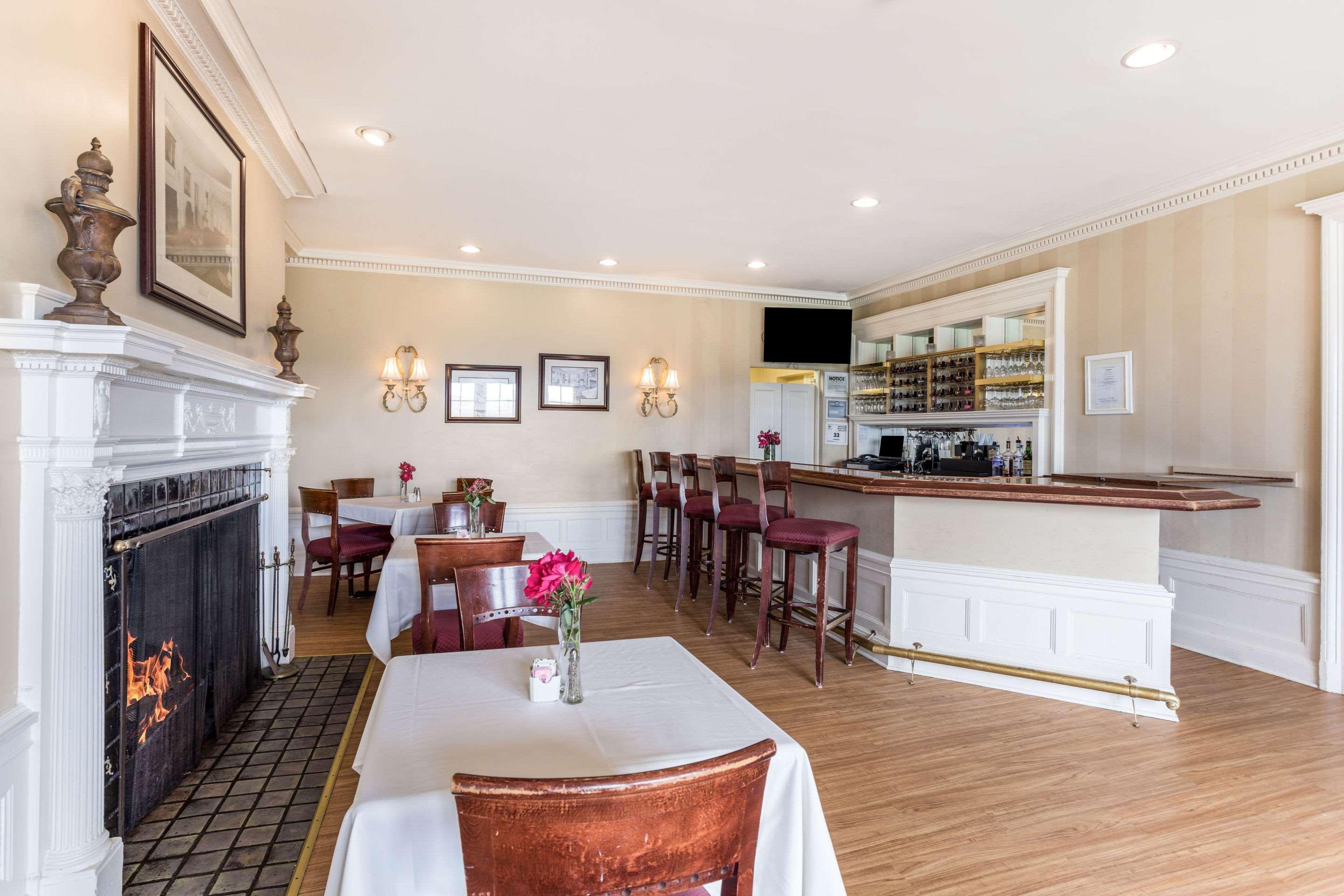 Traditions Hotel & Spa, Ascend Hotel Collection Johnson City Экстерьер фото